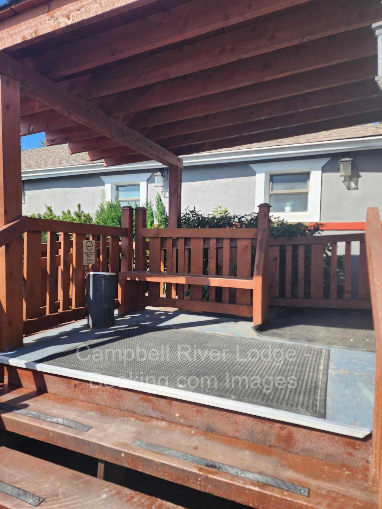Campbell River Lodge Екстериор снимка