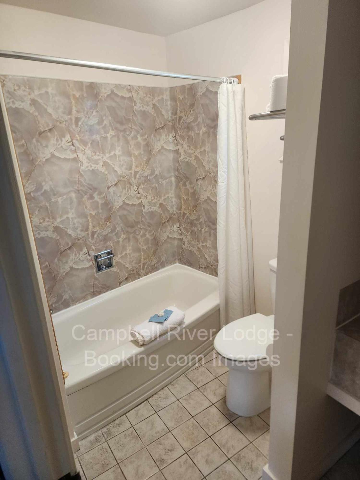 Campbell River Lodge Екстериор снимка